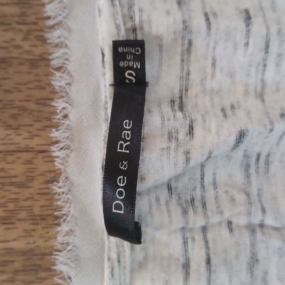 Doe & Rae long sleeve shirt size small - Picture 5 of 9